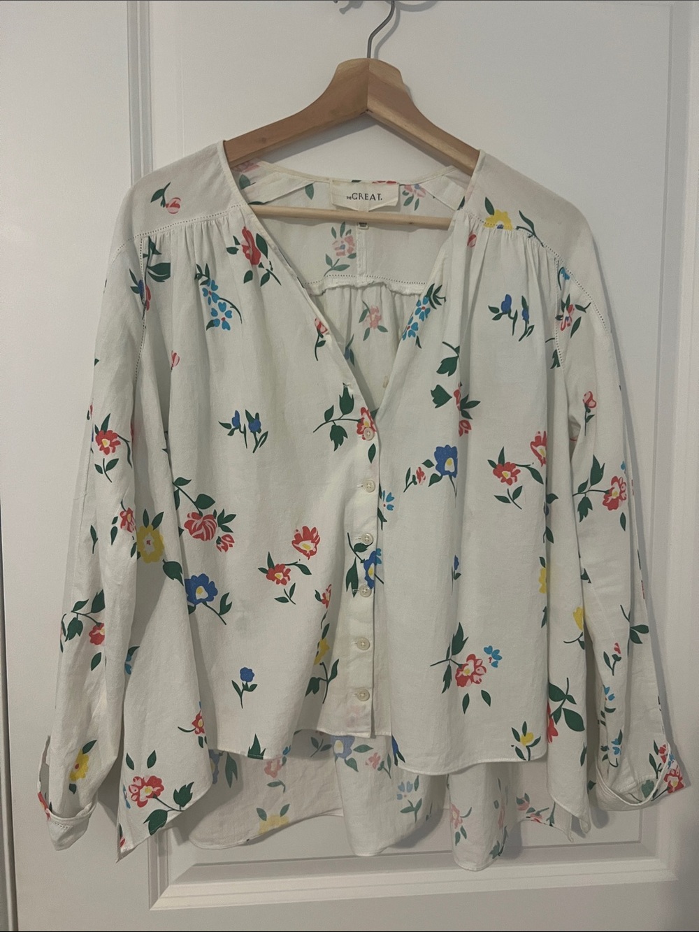 THE GREAT. White Floral Button-Front Blouse with Multicolor Blooms